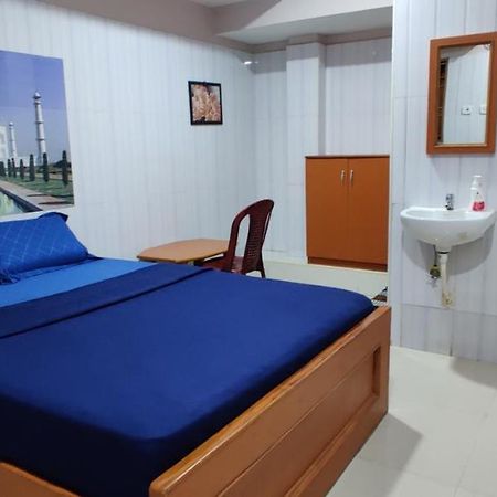 S.S.K Residency Hotel Csennai Kültér fotó