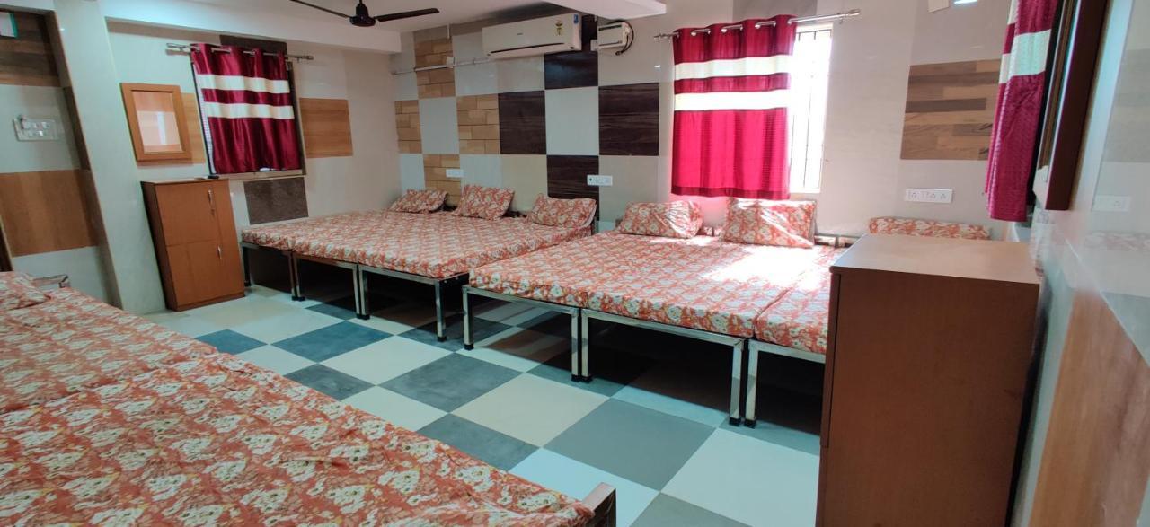 S.S.K Residency Hotel Csennai Kültér fotó