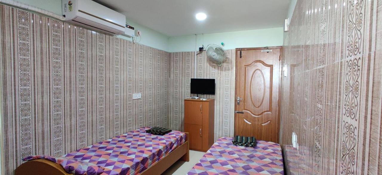 S.S.K Residency Hotel Csennai Kültér fotó
